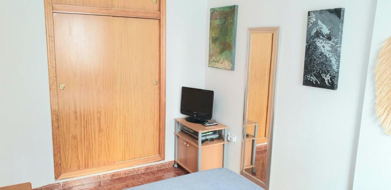 Apartamento Los Gases Торевиеха Екстериор снимка